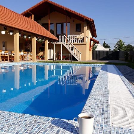 Casa Sannicolau Bed & Breakfast Sinnicolau Mare Luaran gambar